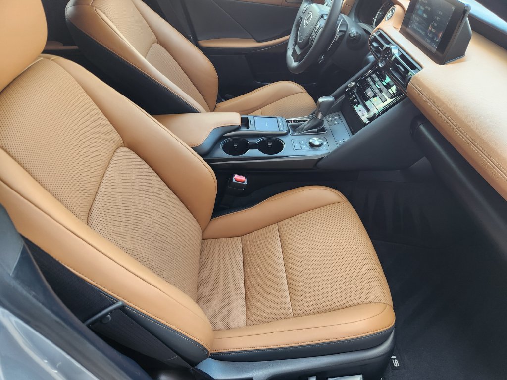 Certified 2024 Lexus IS 300 w/ Comfort Package RWD image 14
