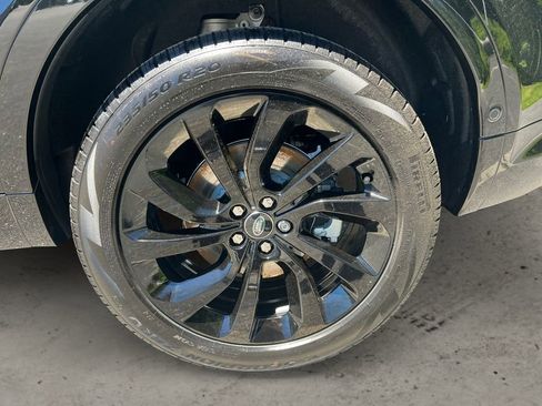 New 2024 Land Rover Discovery Sport S image 11