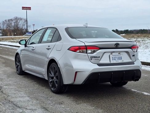 Used 2023 Toyota Corolla SE FWD image 36