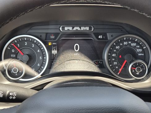 New 2026 RAM 1500 Lone Star AWD/4WD image 14
