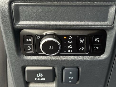 Certified 2025 Ford F150 Platinum w/ Equipment Group 702A High image 25