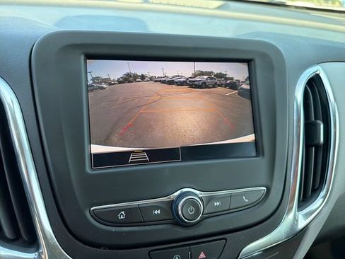 Certified 2024 Chevrolet Equinox LS FWD image 19