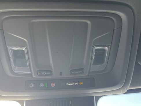 Used 2024 GMC Sierra 3500 SLE w/ SLE Convenience Package image 22