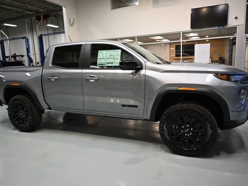 New 2026 GMC Canyon Elevation w/ Convenience Package image 4