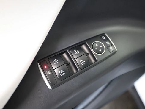 Used 2020 Tesla Model X Long Range image 21