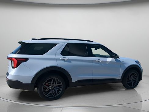 New 2026 Ford Explorer ST-Line image 32