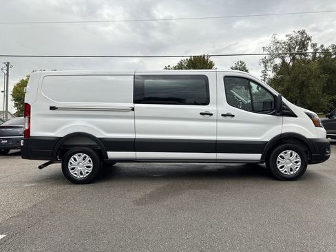New 2025 Ford Transit 250 Low Roof w/ Exterior Upgrade Package RWD image 4