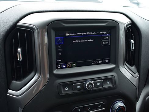 Used 2025 Chevrolet Silverado 1500 Custom Trail Boss w/ Dark Appearance Package AWD/4WD image 49