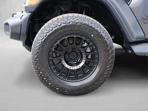 Used 2018 Jeep Wrangler Sport AWD/4WD image 29