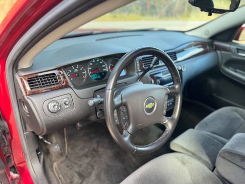 Used 2013 Chevrolet Impala LT image 14