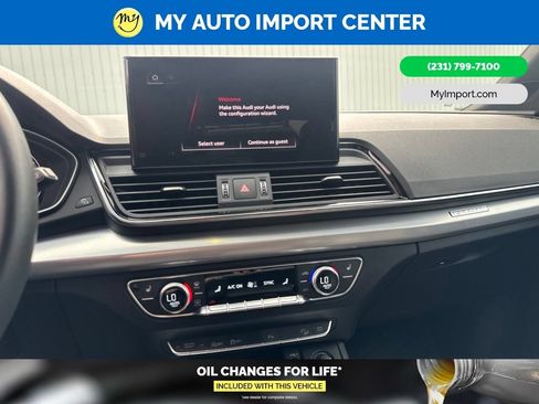 Used 2023 Audi Q5 2.0T Premium Plus w/ Premium Plus Package AWD/4WD image 10