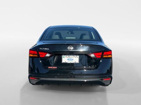 Used 2024 Nissan Altima 2.5 S image 4