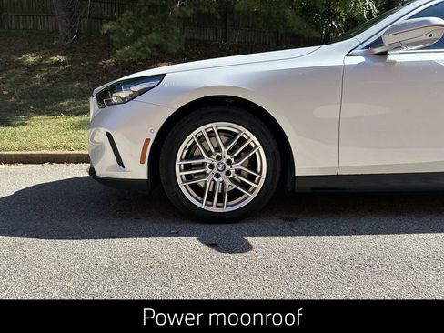 Certified 2025 BMW 530i xDrive w/ Premium Package image 12