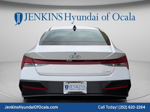 New 2026 Hyundai Elantra Limited FWD image 6