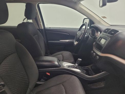 Used 2019 Dodge Journey SE w/ Premium Group FWD image 21