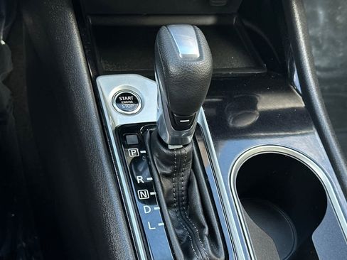 Used 2024 Nissan Altima 2.5 SV image 22