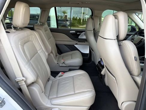 Used 2023 Lincoln Aviator Reserve w/ Equipment Group 201A RWD image 24