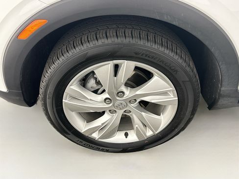 Used 2025 Buick Encore GX Preferred AWD/4WD image 11