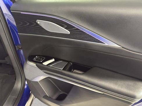 Used 2025 Cadillac Lyriq Sport image 35