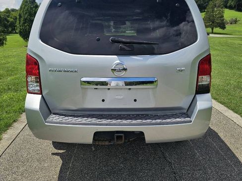 Used 2008 Nissan Pathfinder SE w/ Leather Pkg AWD/4WD image 8