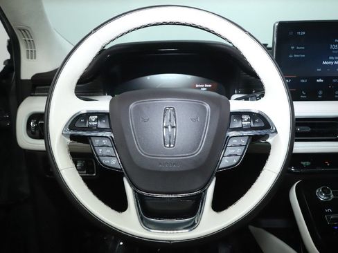 Certified 2023 Lincoln Nautilus Black Label AWD/4WD image 23