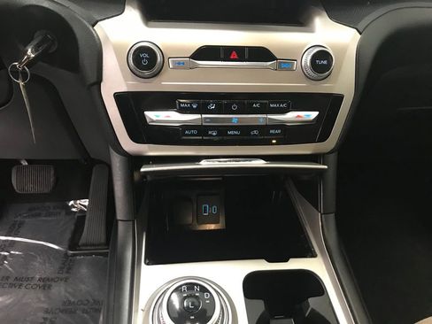 Used 2022 Ford Explorer 4WD image 20