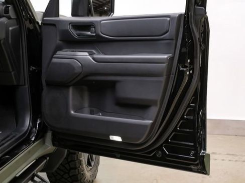 Used 2025 Toyota Land Cruiser image 72