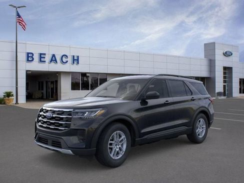 New 2026 Ford Explorer Active image 2