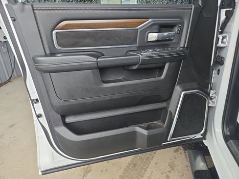 Used 2022 RAM 2500 Laramie image 12