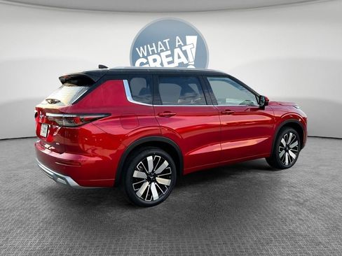 New 2025 Mitsubishi Outlander SEL image 7