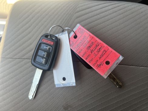 Used 2015 Honda Accord LX image 38