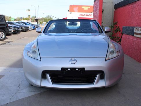Used 2012 Nissan 370Z Roadster image 4