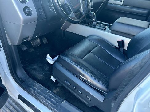 Used 2017 Ford Expedition EL Limited image 10