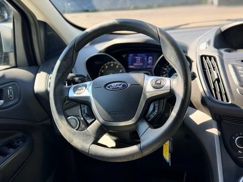 Used 2013 Ford Escape SE FWD image 18