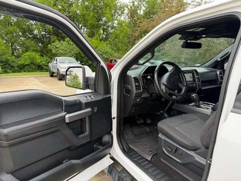 Used 2020 Ford F150 XLT w/ Equipment Group 302A Luxury RWD image 11