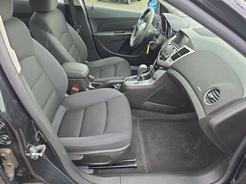 Certified 2015 Chevrolet Cruze LT image 28