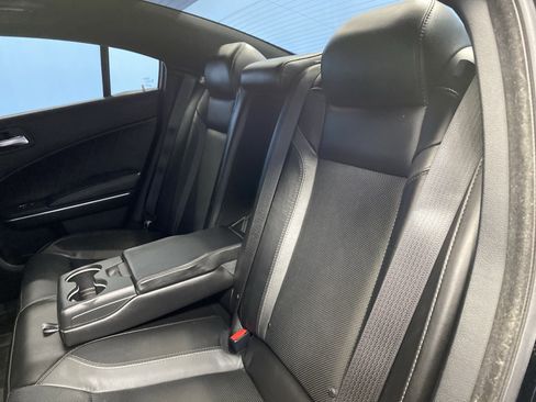 Used 2018 Dodge Charger GT image 28