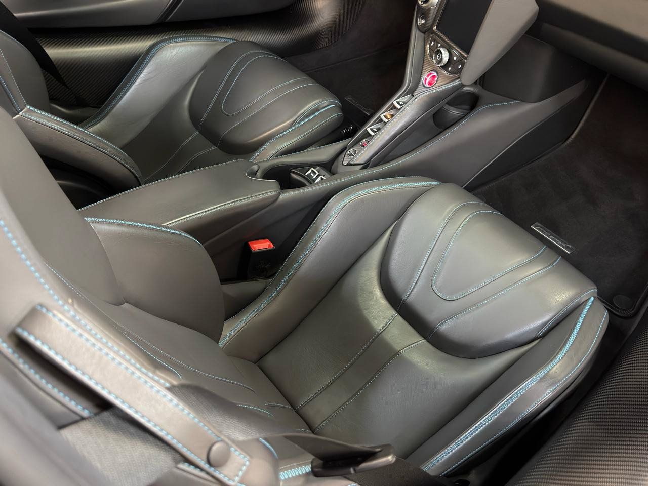 Used 2020 McLaren 720S Luxury RWD image 31