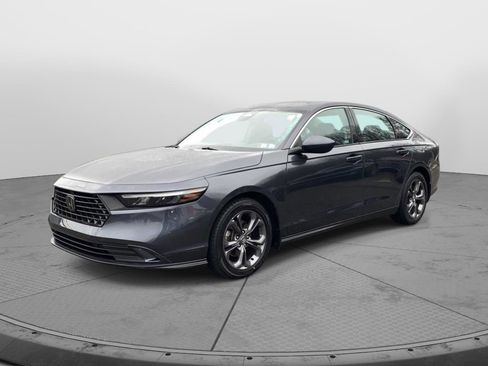 Used 2023 Honda Accord EX image 7