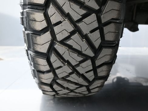 Used 2022 Toyota Tacoma TRD Sport image 18