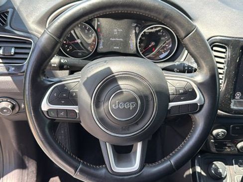 Used 2019 Jeep Compass Limited AWD/4WD image 15