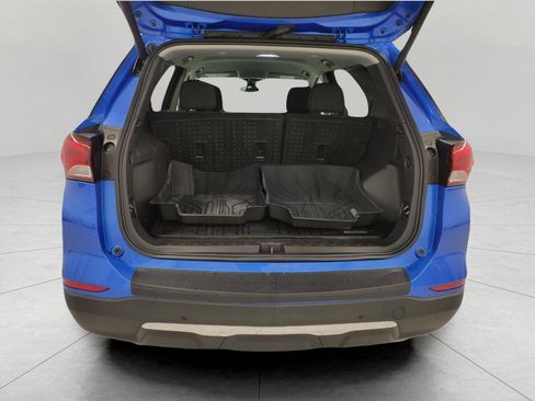 Used 2024 Chevrolet Equinox LT w/ LPO, Floor Liner Package AWD/4WD image 15