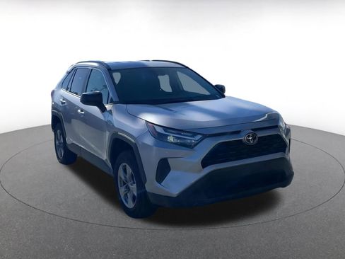 Used 2025 Toyota RAV4 LE image 3