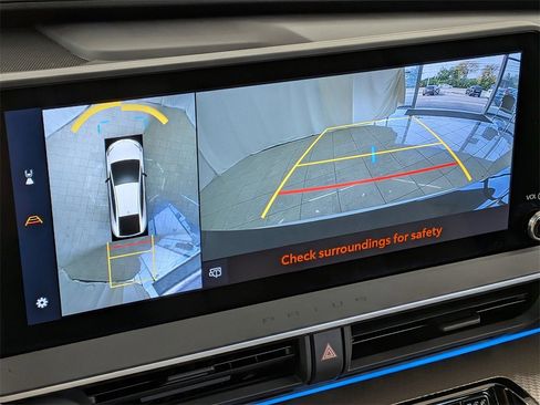 Used 2024 Toyota Prius Limited w/ Limited Premium Package image 24