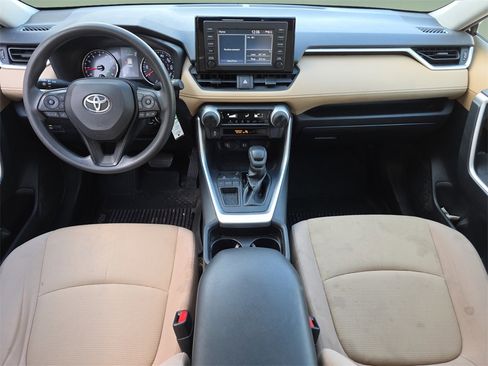 Used 2019 Toyota RAV4 LE image 21