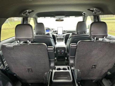 Used 2020 Ford Explorer ST w/ ST Street Pack image 19