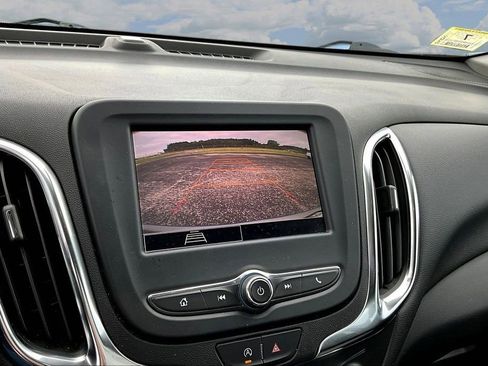 Used 2024 Chevrolet Equinox LT AWD/4WD image 16