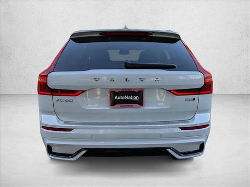 New 2026 Volvo XC60 B5 Ultra w/ Climate Package image 9