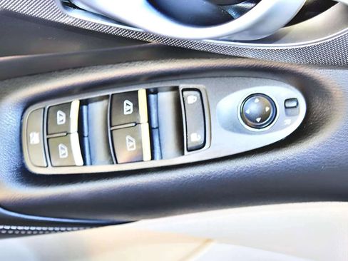 Used 2014 INFINITI Q50 Premium w/ Navigation Package image 9