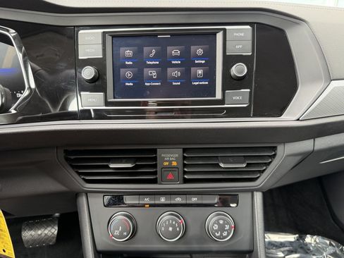 Used 2024 Volkswagen Jetta S FWD image 17